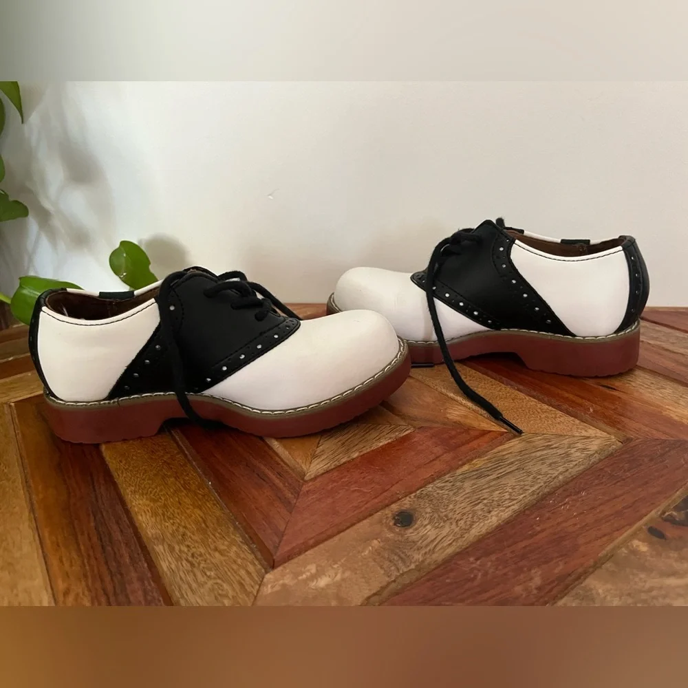 Bass Leather Oxfords